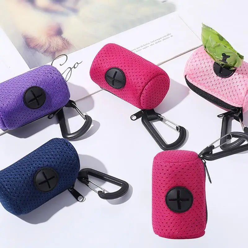 Dog Poop Bag Dispenser Hangingable Dog Poop Bag Holder Poo Bags Dispenser for Dogs Walking Garbage Bags Dispensers Pet Supplies