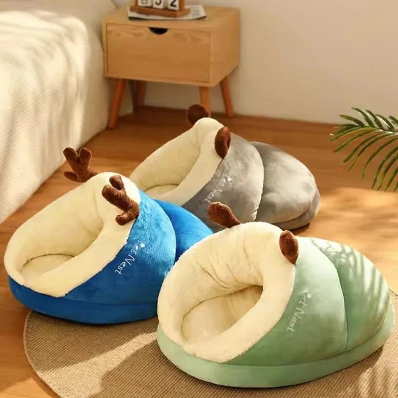 Plush semi enclosed dog bed